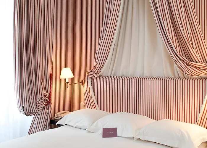 Hotel Le Belgrand Champs Elysees, Tapestry By Hilton Parijs