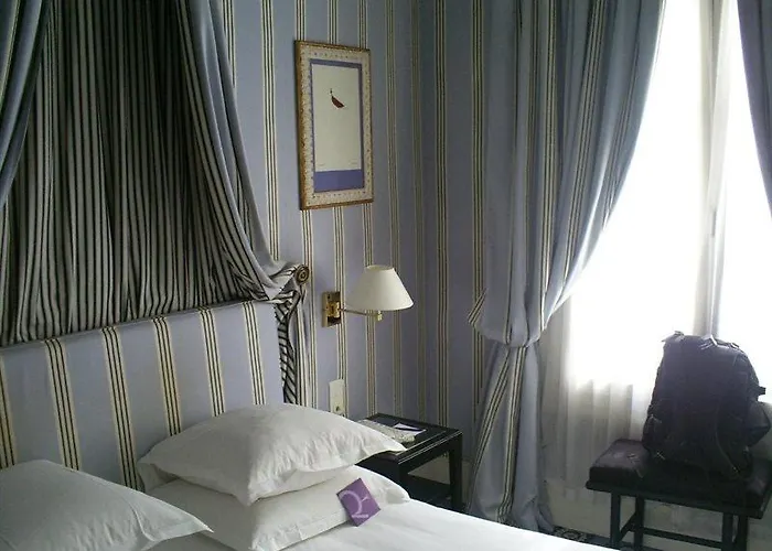 Hotel Le Belgrand Champs Elysees, Tapestry By Hilton 4*