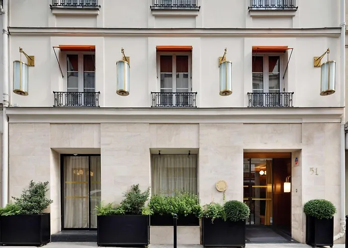 Le Belgrand Champs Elysees, Tapestry By Hilton Hotel Parijs