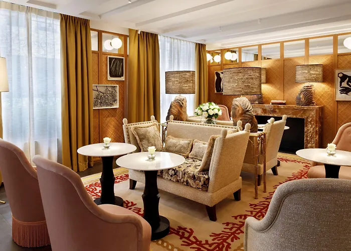 Le Belgrand Champs Elysees, Tapestry By Hilton Parijs