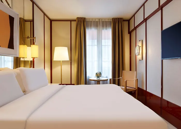 Le Belgrand Champs Elysees, Tapestry By Hilton Hotel