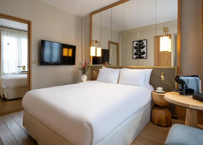 Hotel Le Belgrand Champs Elysees, Tapestry By Hilton 4*