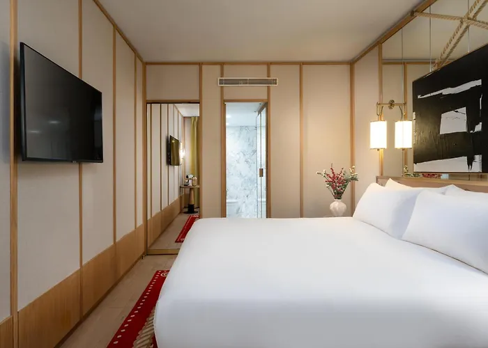 Le Belgrand Champs Elysees, Tapestry By Hilton Hotel 4*