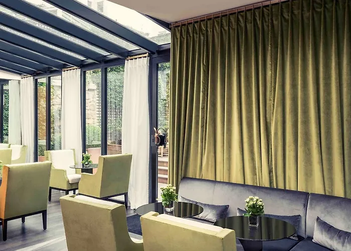 Le Belgrand Champs Elysees, Tapestry By Hilton