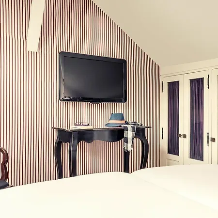 Hotel Le Belgrand Champs Elysees, Tapestry By Hilton Paris