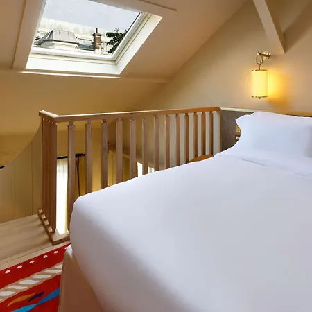 Hotel Le Belgrand Champs Elysees, Tapestry By Hilton 4*