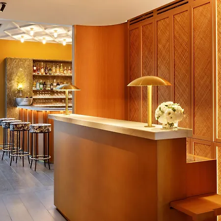 Le Belgrand Champs Elysees, Tapestry By Hilton