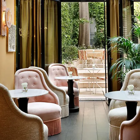 Отель Le Belgrand Champs Elysees, Tapestry By Hilton 4*