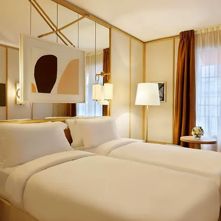 Le Belgrand Champs Elysees, Tapestry By Hilton Отель 4*