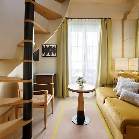 Le Belgrand Champs Elysees, Tapestry By Hilton