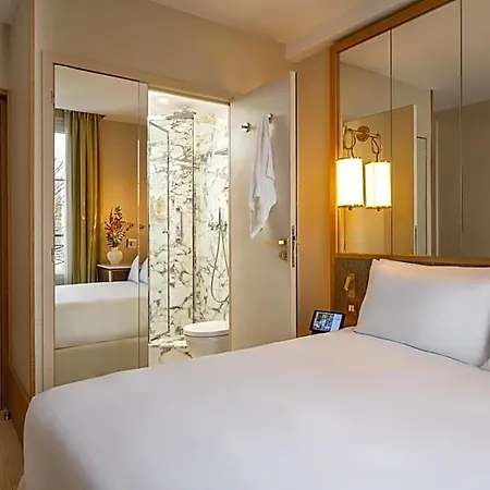 Hotel Le Belgrand Champs Elysees, Tapestry By Hilton