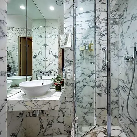 Le Belgrand Champs Elysees, Tapestry By Hilton 4* Paris