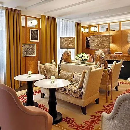 Le Belgrand Champs Elysees, Tapestry By Hilton 4* Paris