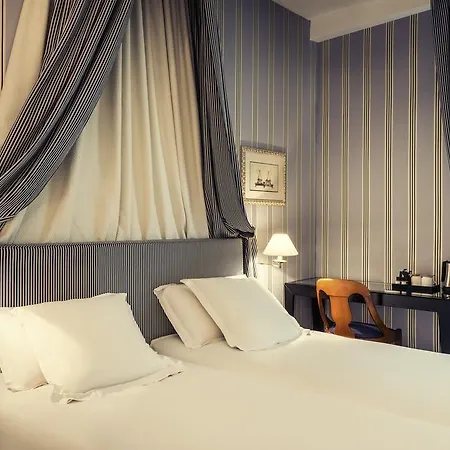 Le Belgrand Champs Elysees, Tapestry By Hilton