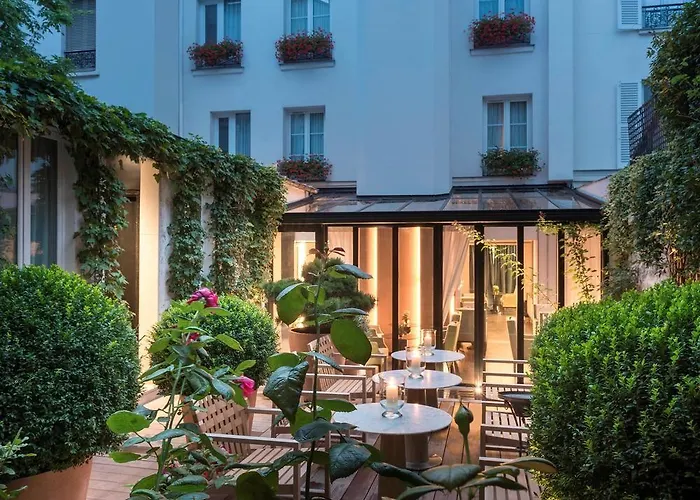 Le Belgrand Champs Elysees, Tapestry By Hilton Hotel 4*