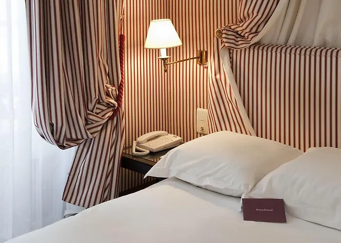 Le Belgrand Champs Elysees, Tapestry By Hilton 4* Paryż