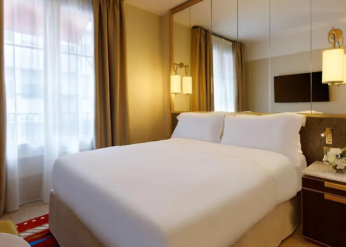 Le Belgrand Champs Elysees, Tapestry By Hilton Hotel