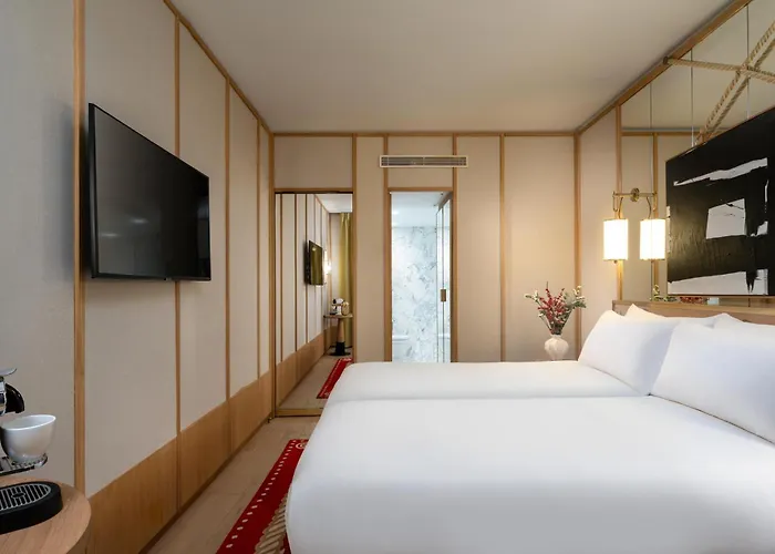 Le Belgrand Champs Elysees, Tapestry By Hilton 4*
