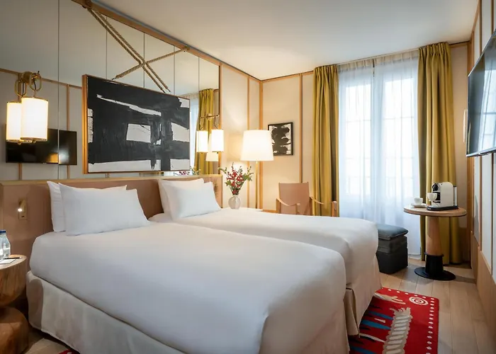 Le Belgrand Champs Elysees, Tapestry By Hilton 4* Paryż