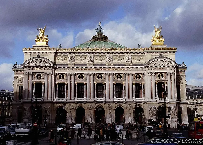 Le Belgrand Champs Elysees, Tapestry By Hilton Paryż