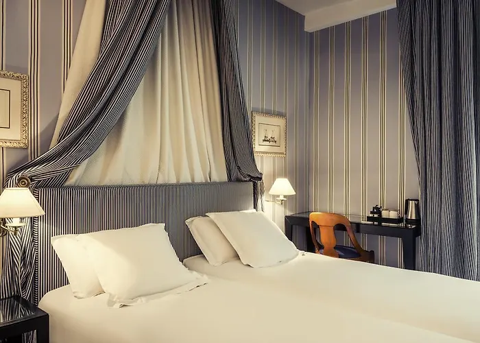 Le Belgrand Champs Elysees, Tapestry By Hilton