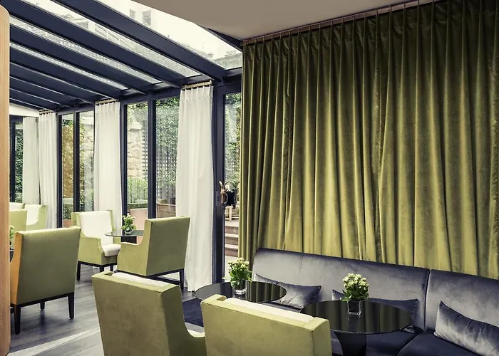 Le Belgrand Champs Elysees, Tapestry By Hilton Hotel Paryż